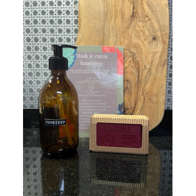 DIY handzeep pakket Cerise  DIY handzeep pakket Cerise