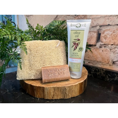 Scrub set met verzorgende bodylotion Scrub set met verzorgende bodylotion